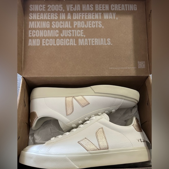 New! Veja White and Gold Sneakers - Picture 5 of 6